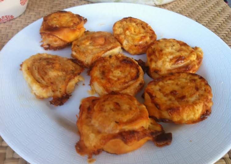 Rollitos de pizza de hojaldre