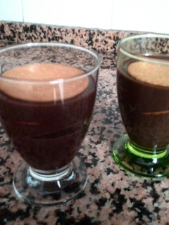 Una foto de Copas de chocolate con galletas