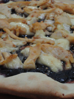 Una foto de Pizza gourmet de pollo