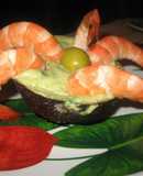 Aguacate con cangrejo