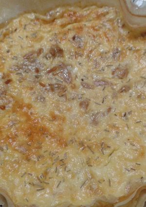 Una foto de Pastel de masa filo con atún al aroma de monte