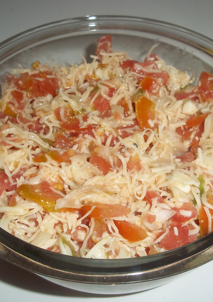 Una foto de Ensalada de tomate con queso roquefort