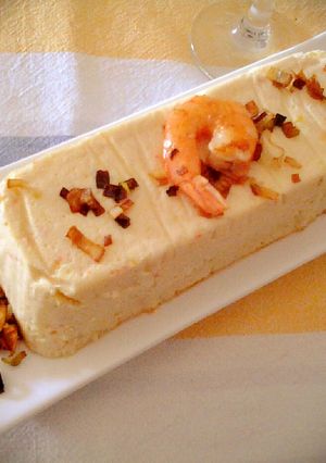 Una foto de Pastel de puerros y langostinos