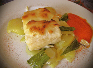 Foto principal de Lomos de bacalao con alioli gratinado