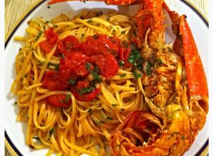 Una foto de Linguine con langosta