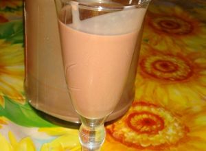 Una foto de Licór de chocolate Super fácil