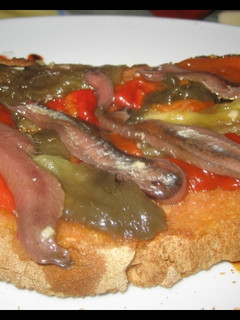 Una foto de Tosta fusión cántabrocatalana