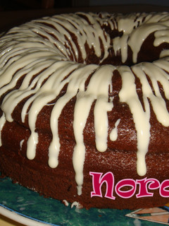 Una foto de Torta de chocolate esponjosa