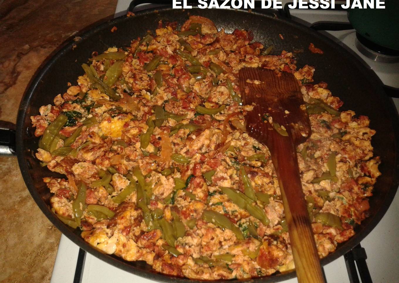 Huevo con longaniza estilo mexicano<br />