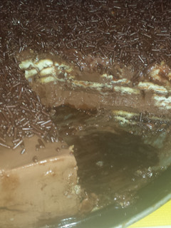 Una foto de Tarta mus de chocolate y galletas