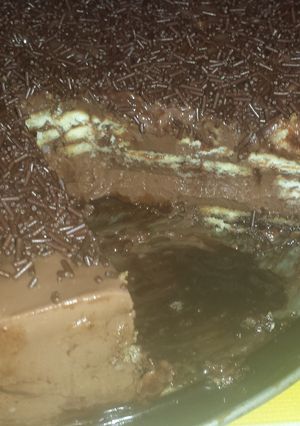 Una foto de Tarta mus de chocolate y galletas
