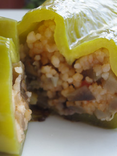 Una foto de Pimientos italianos rellenos de tabbouleh
