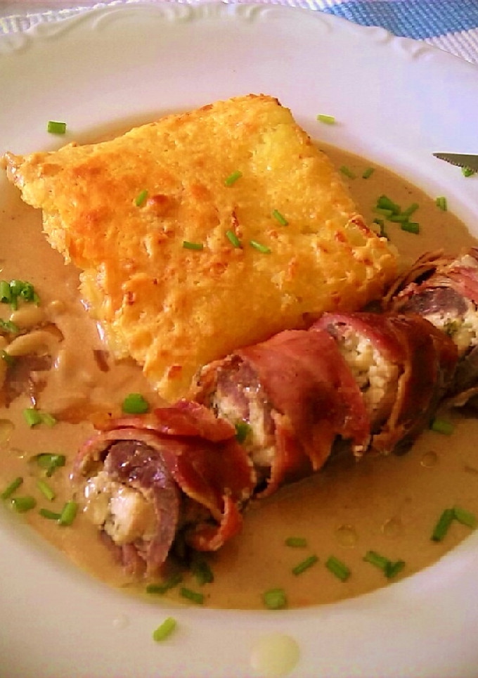 Una foto de Rollitos de ternera rellenos y envueltos en bacon