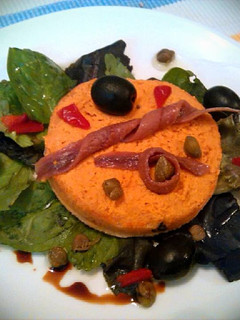 Una foto de Mousse de escalibada con anchoas