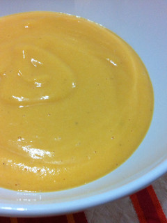 Una foto de Crema de calabaza con queso