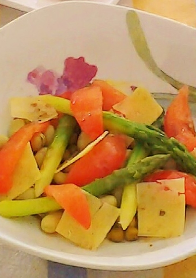 Una foto de Ensalada fresca estival