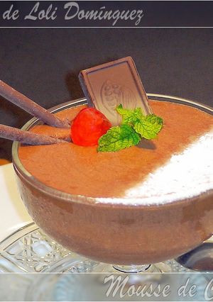 Una foto de Mousse de chocolate con un toque de ron