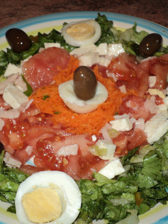 Una foto de Ensalada alegre