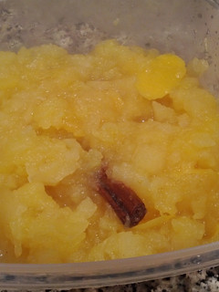 Una foto de Salsa de manzana rápida