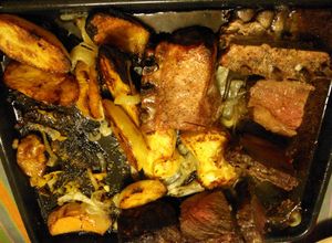 Una foto de Bife de chorizo al horno con papas