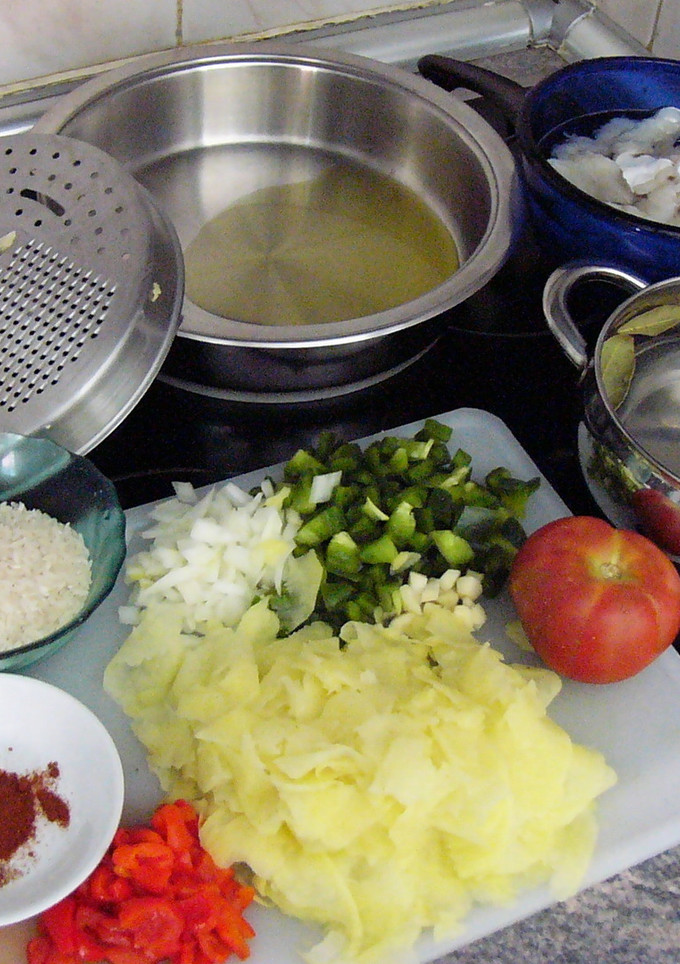 Una foto de Arroz con patatas y bacalao