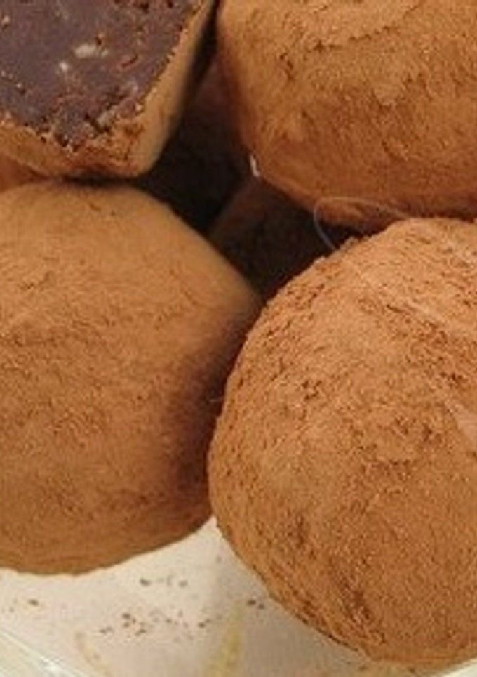 Una foto de Trufas de chocolate amargo