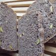 Pan de pistachos y nueces para el desayuno