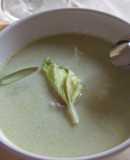 Gazpacho de apio con berberechos