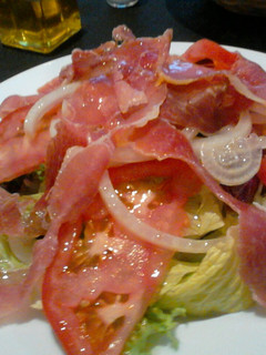 Una foto de Ensalada de nuestra casa