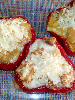 Una foto de Pimientos rojos rellenos de tortilla