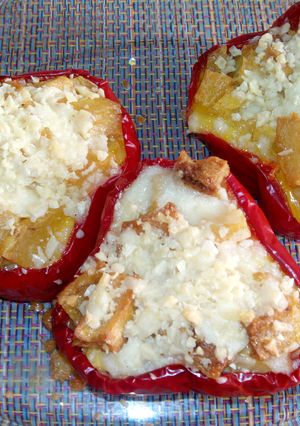 Una foto de Pimientos rojos rellenos de tortilla