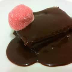 Una foto de Tarta de galleta y chocolate fácil