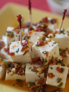 Una foto de Queso panela marinado