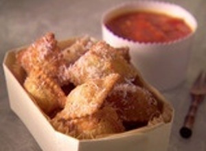 Una foto de Raviolis fritos