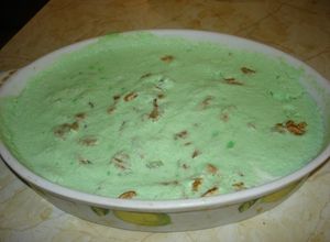 Una foto de Gelatina de limón con soda