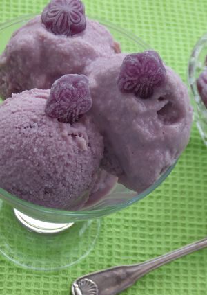 Una foto de Helado de violeta