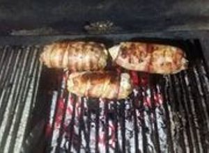 Una foto de Asado a la parrilla de pamplonas de chancho