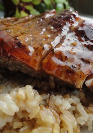 Una foto de Pato crujiente con arroz thai