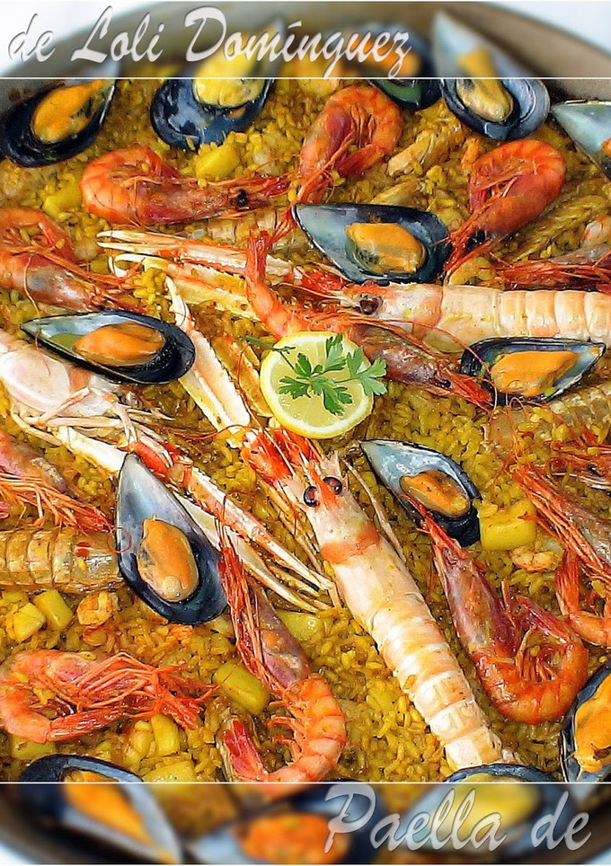 Una foto de Paella de marisco