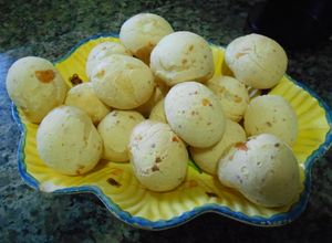 Una foto de Pão de Queijo Mineiro (Pan de queso)