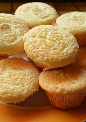 Foto principal de Magdalenas de naranja sin gluten y sin lactosa