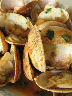 Una foto de Almejas lame-lame, receta gallega tradicional