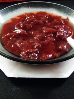 Una foto de Salsas para postres/helados fáciles y rápidas