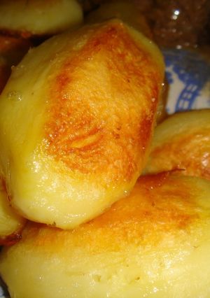 Una foto de Papas doradas al horno perfectas