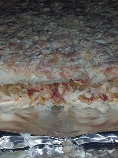 Una foto de Pastel de pan de molde en capas