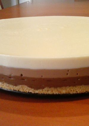 Una foto de Tarta de tres chocolates