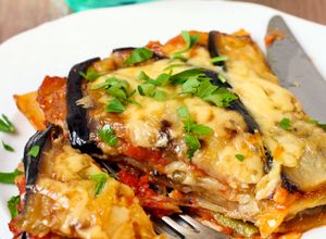 Foto principal de Lasaña de berenjena, tomate y queso