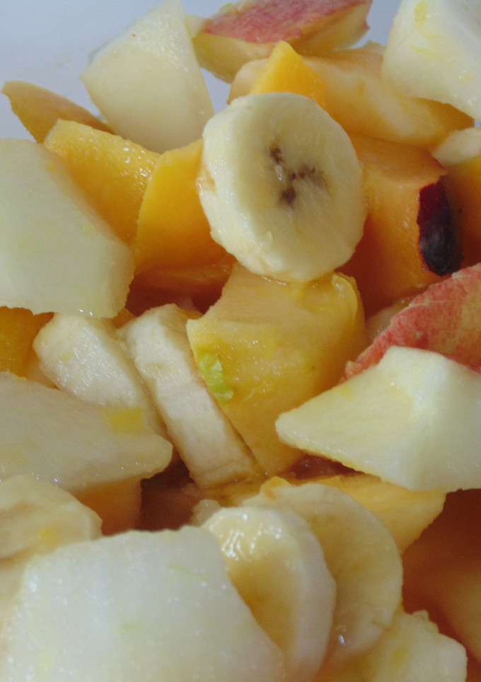 Una foto de Macedonia de fruta variada