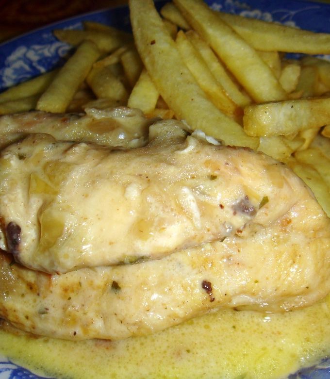 Una foto de Pollo con crema muy fácil