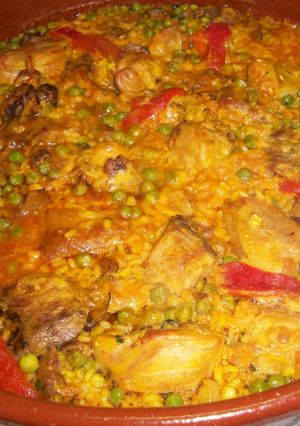 Una foto de Arroz con setas y conejo de monte